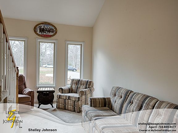 4th image of 104 Grayrock Dr