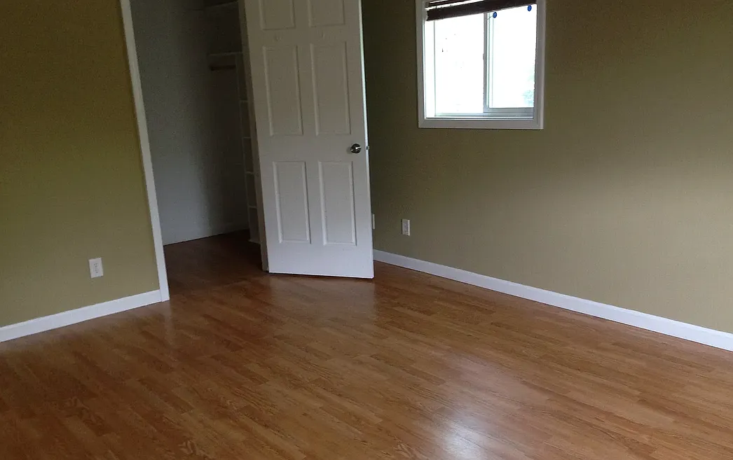 3 bed, 1.5 bath, 1500 sqft, $2,100 — Photo 4