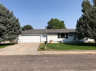 305 Washington Ct, Morrill, NE 69358