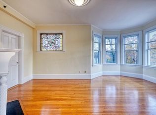 173 Davis Ave #4, Brookline, MA 02445