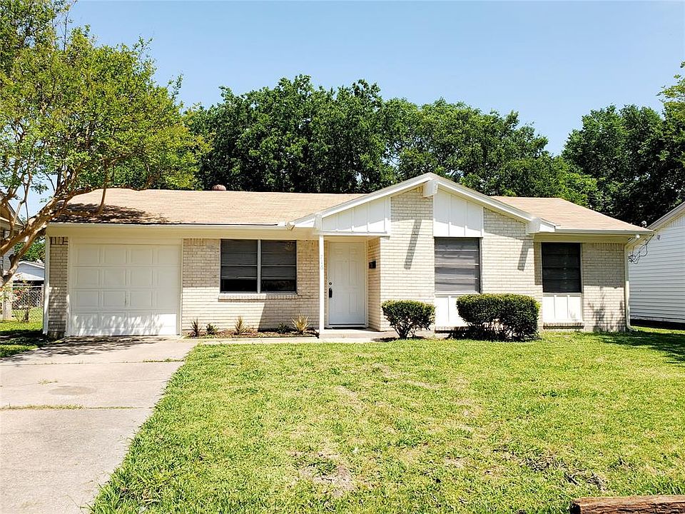 1st image of 716 Bluebonnet Ln