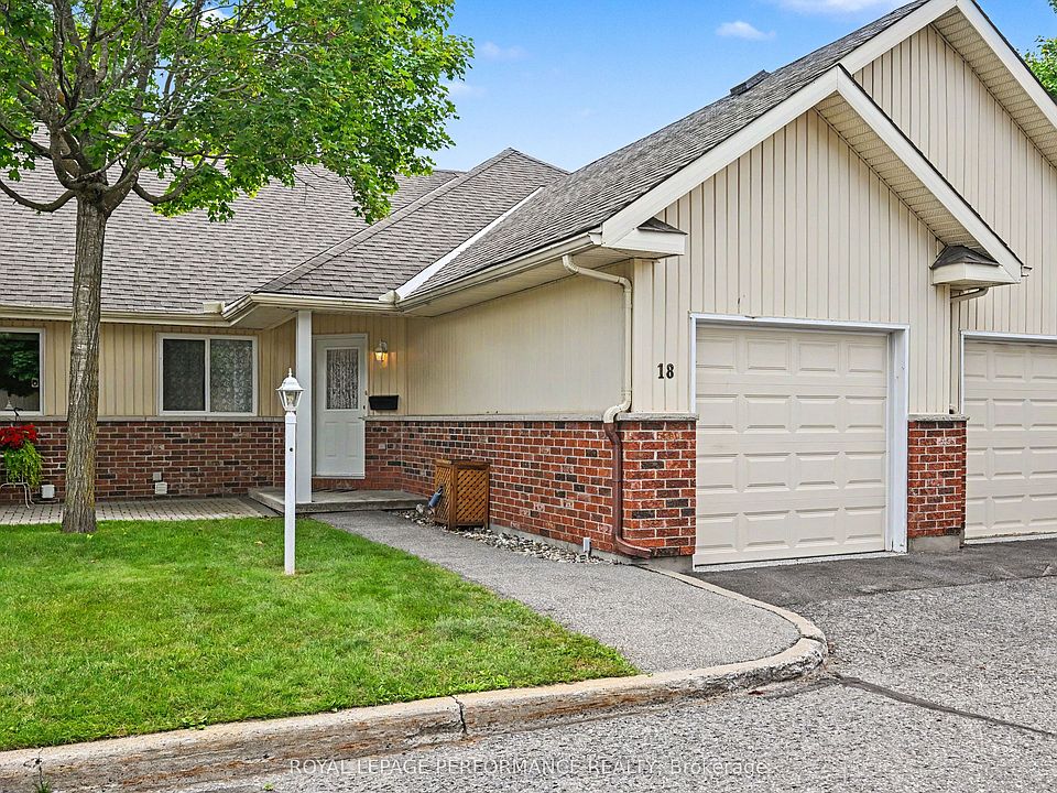 1st image of 18 Daphne Cres
