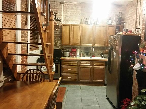 3rd image of 1121 Thalia St APT 6