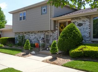 3935 W 102nd St, Chicago, IL 60655