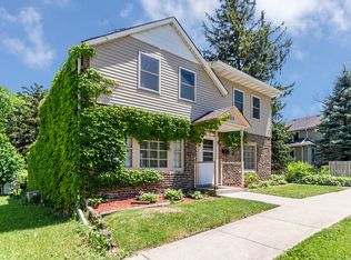 515 Warner Ave, Lemont, IL 60439