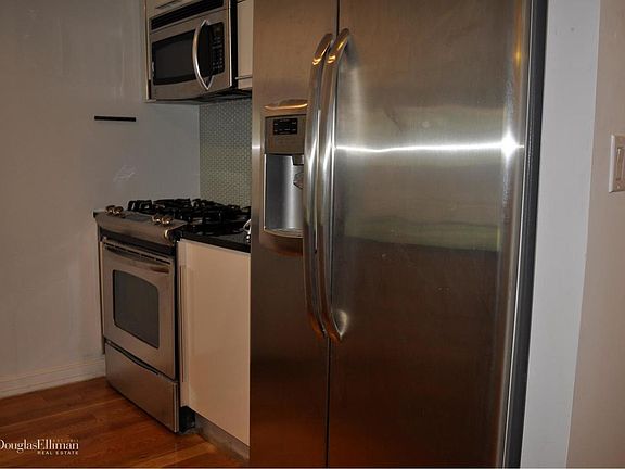 5th image of 2311 21st Ave APT 1F