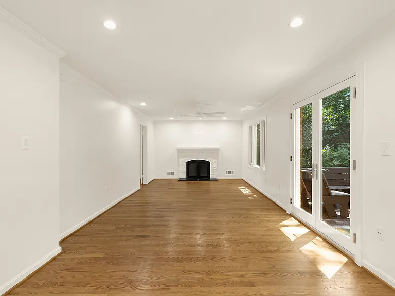 1318 Round Oak Ct — Photo 22