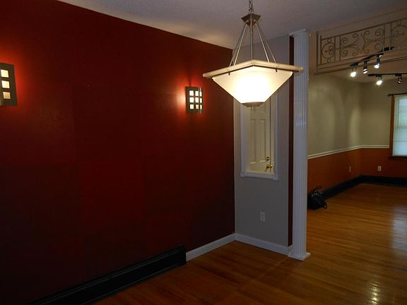 5th image of 4221 Wales Dr