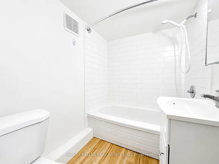 327 Howland Ave #BSMNT — Photo 11