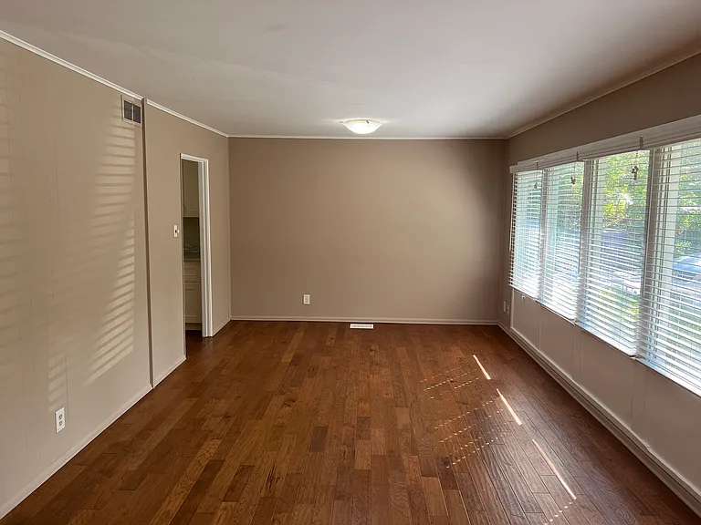 309 Valley Dr #A — Photo 2
