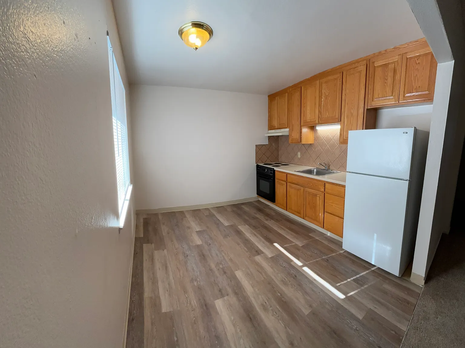 2 bed, 750 sqft, $1,795 — Photo 2