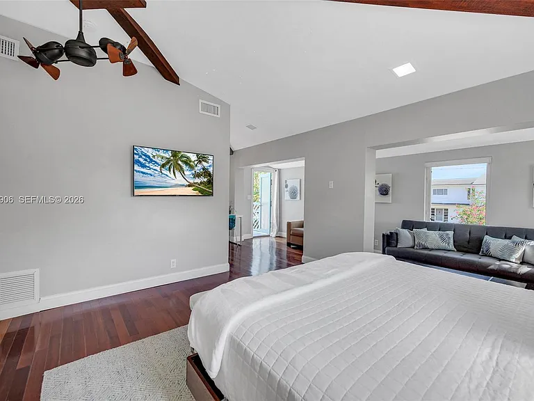3317 NE 16th Ct — Photo 15
