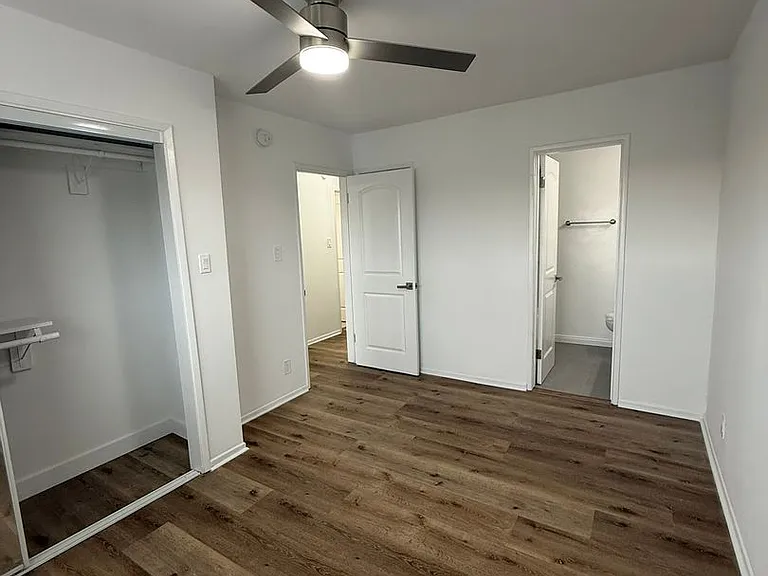 1179 Crenshaw Blvd — Photo 38