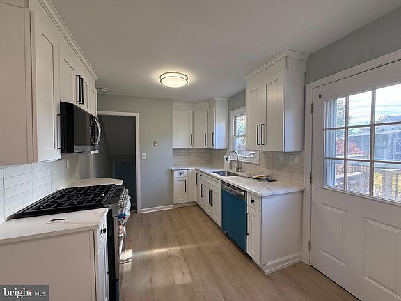 4th image of 49 Miry Brook Rd