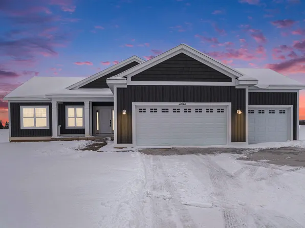 4026 Boulder View Dr NE, Belmont, MI 49306
