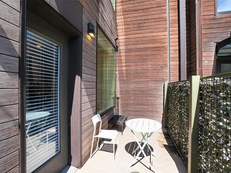 1800 E 4th St #202 — Photo 14