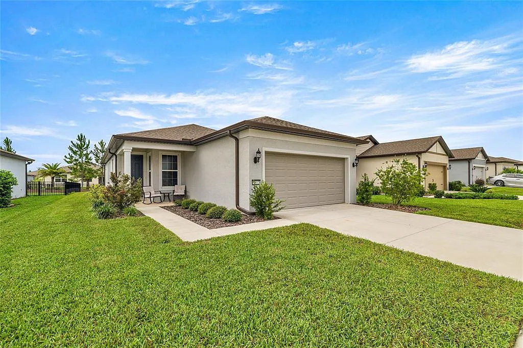 2 bed, 2.0 bath, 1432 sqft, $2,000 — Photo 1