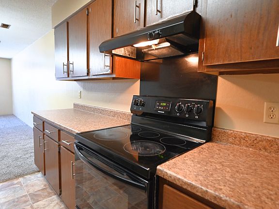 4th image of 3260 Raven Oaks Dr #9