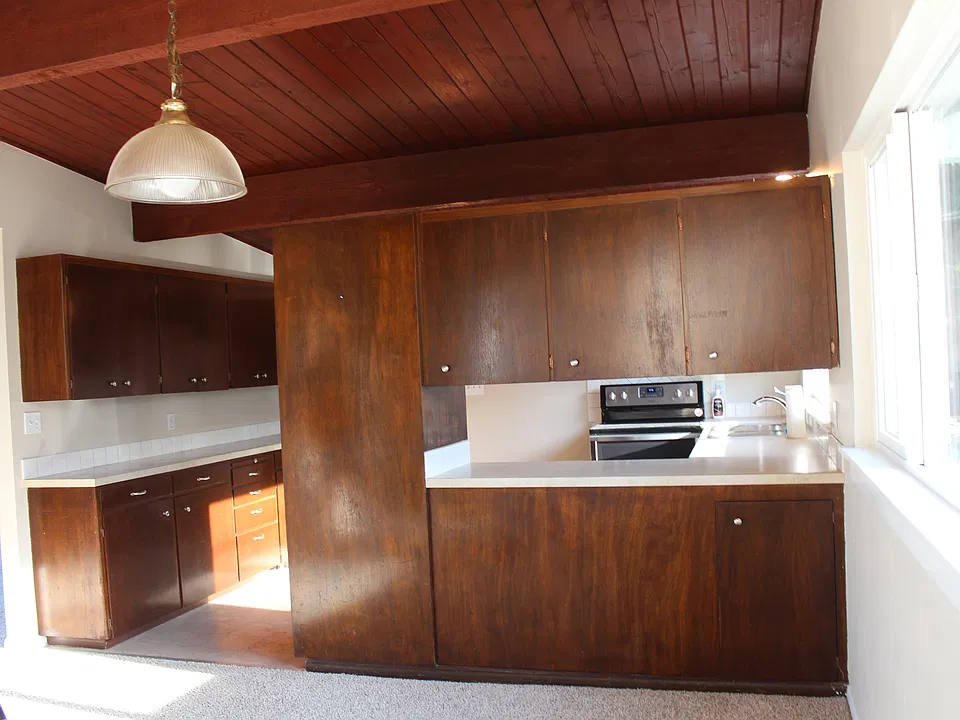 Dining room & kitchen