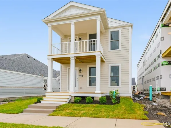 1752 Dyess St, Saint Charles, MO 63301