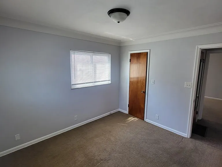 2954 Penrose Ave — Photo 11
