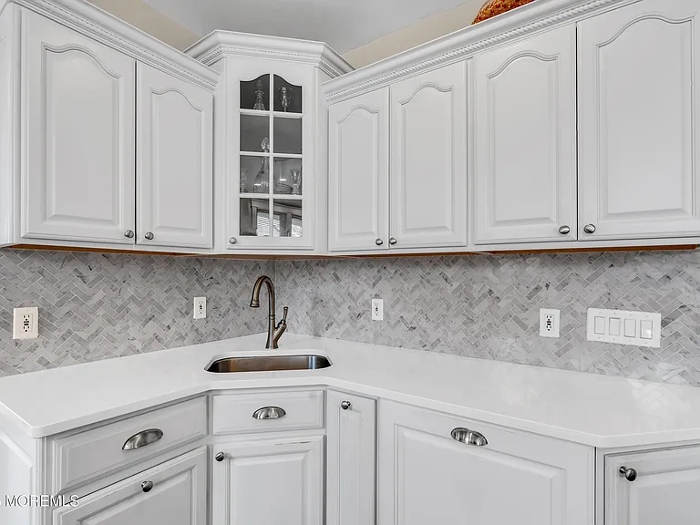 524 Fisk Ave — Photo 13