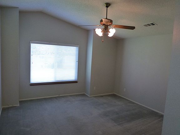5th image of 14754 Shenandoah Ln
