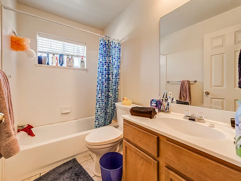 466 N 400 E #203 — Photo 10