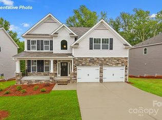 7185 Sylvan Retreat Dr, Denver, NC 28037