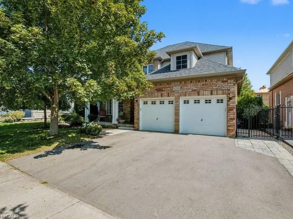 4292 Sarazen Dr, Burlington, ON L7M 4Y9
