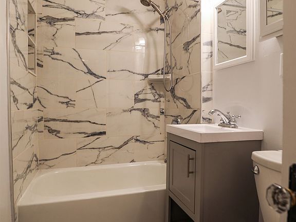 internal_unit_photo_0.625