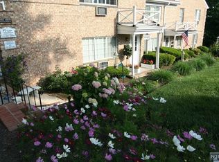 27-33 Corsa Ter APT 1A, Ridgewood, NJ 07450