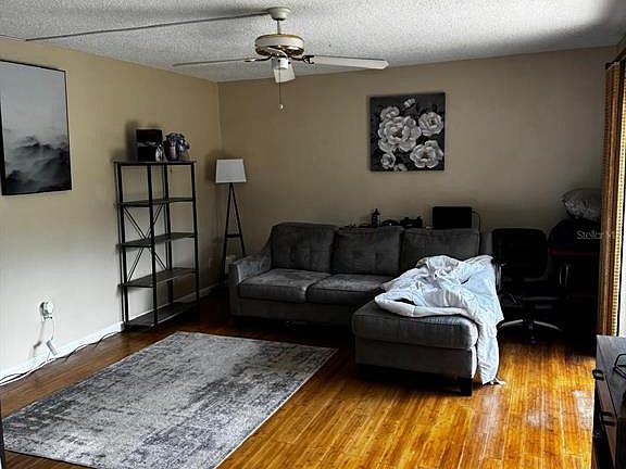 3rd image of 1302 Nebraska Ave APT 6A
