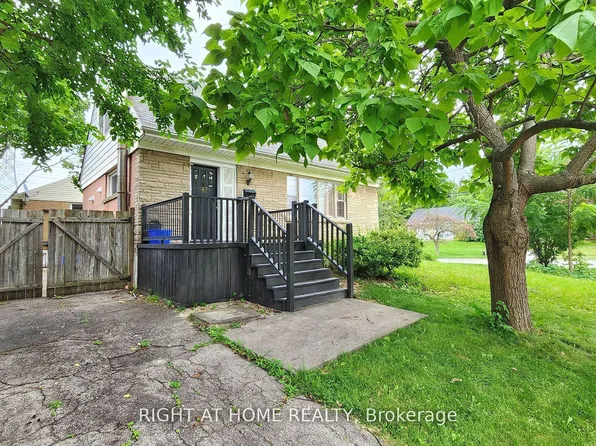 87 Radford St, Hamilton, ON L8S 3E5