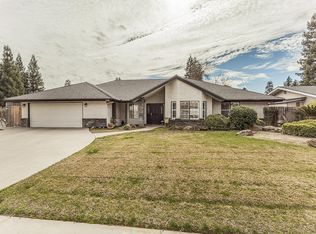 1405 W Flora Avenue, Reedley, CA 93654