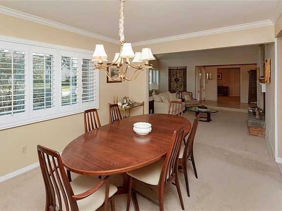 4th image of 4117 Carrollwood Village Dr