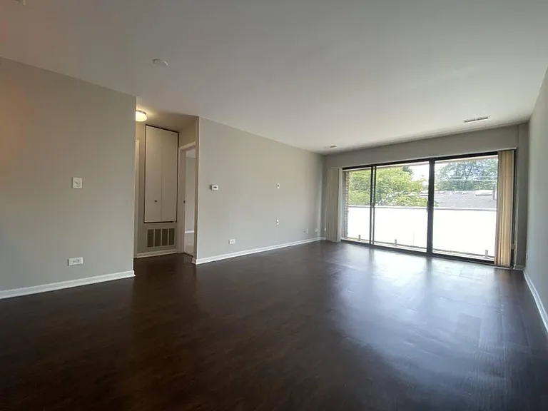 Halsted Place — Photo 14