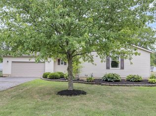 138 Cavalcade Ln SW, Pataskala, OH 43062