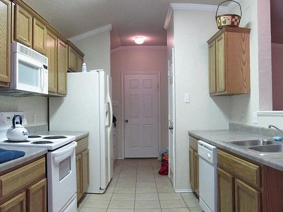 2nd image of 6546 87th St