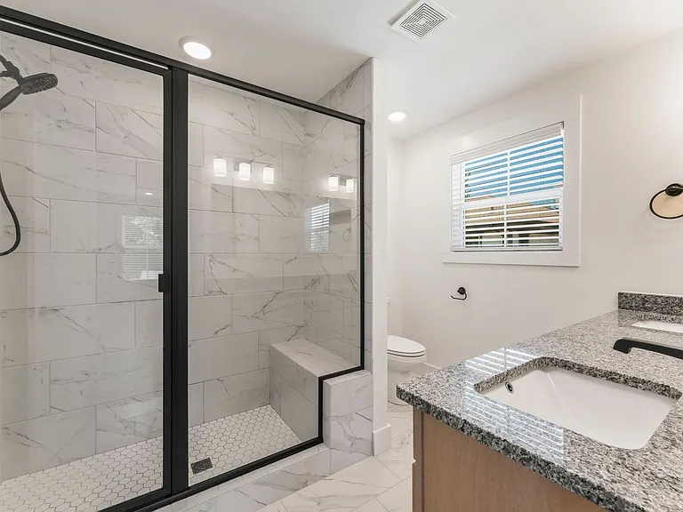 217 S Porter St — Photo 20