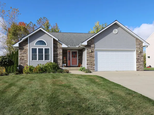 3061 Oxford Ln, Flushing, MI 48433