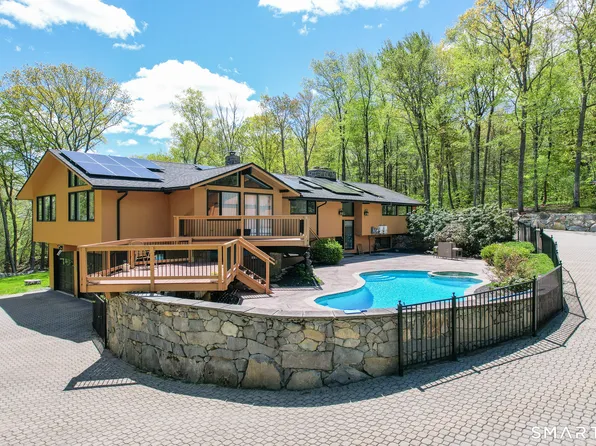 305 Westledge Drive, Torrington, CT 06790