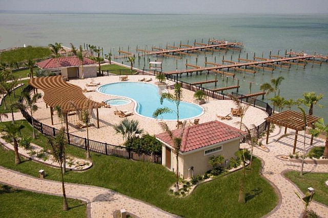 2nd image of 301 Houston Point