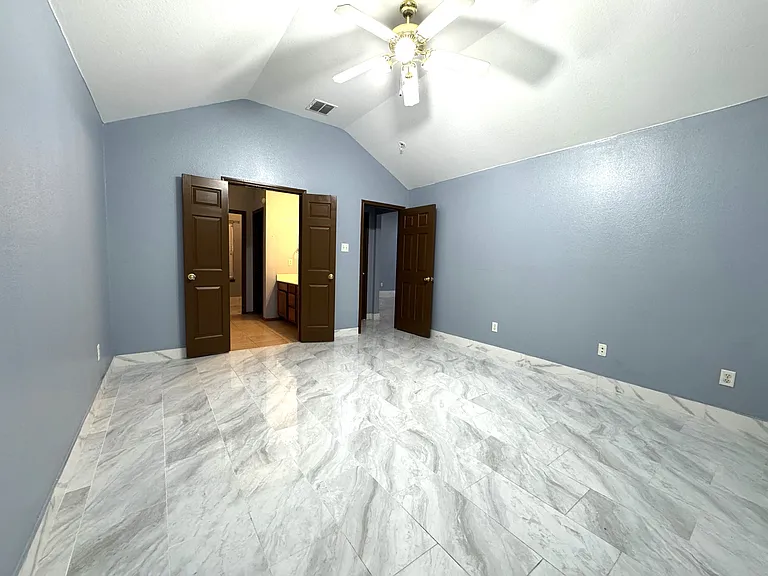 13624 Kaplan Ct — Photo 8