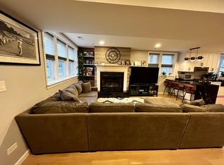 1911 W Armitage Ave #1F, Chicago, IL 60622