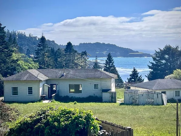 10350 Clark St, Mendocino, CA 95460