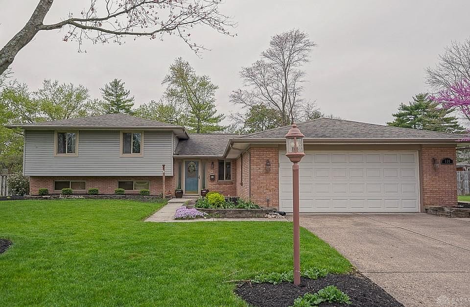 1st image of 110 S Village Dr