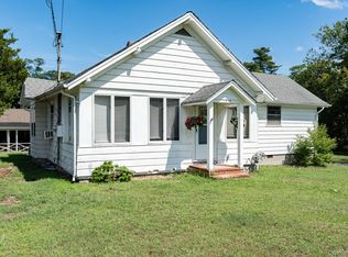 1405 Bay Ave, Mattituck, NY 11952