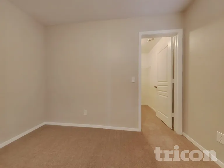 1447 S 231st Ln — Photo 14