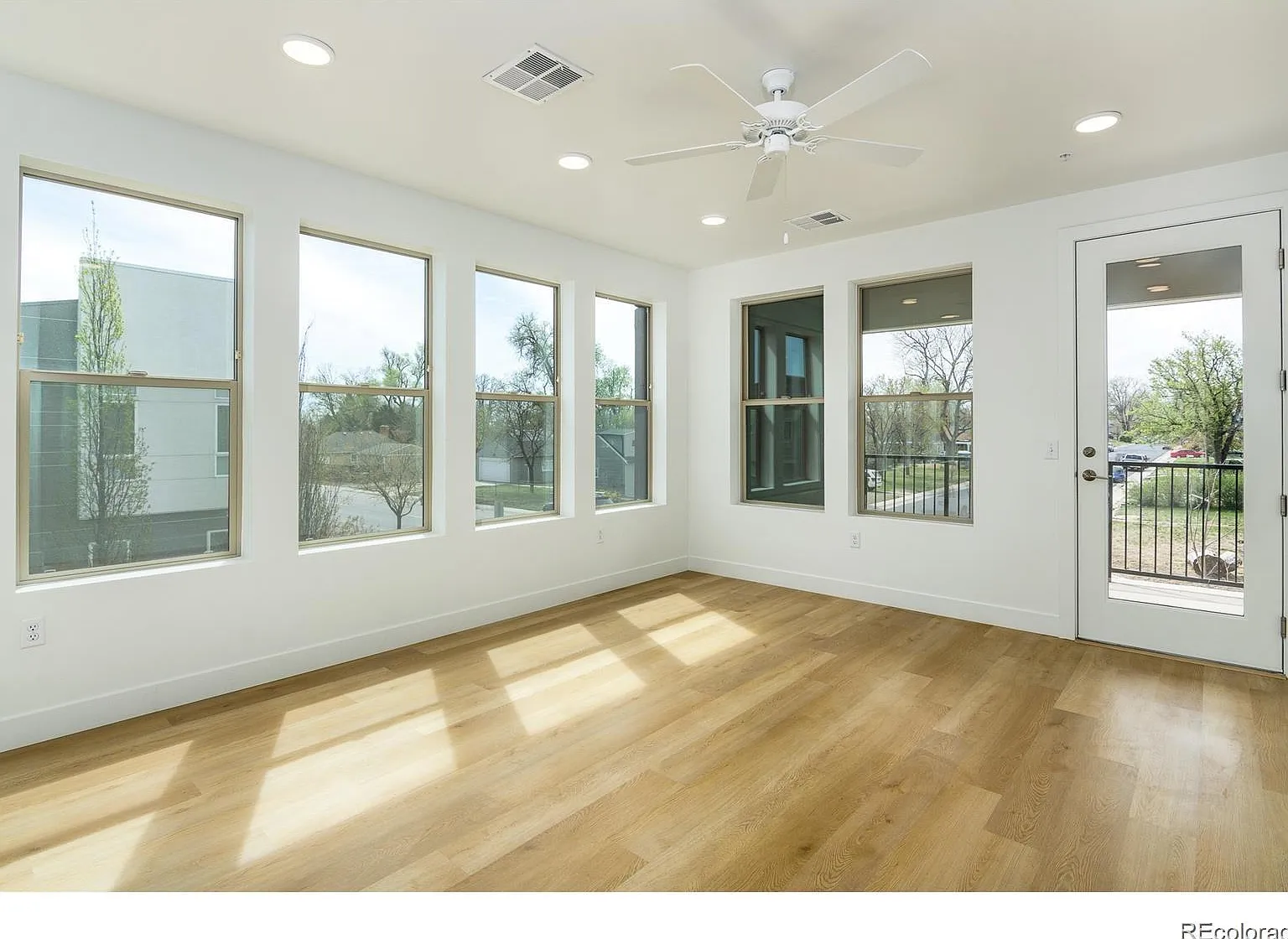 2 bed, 1112 sqft, $2,500 — Photo 1